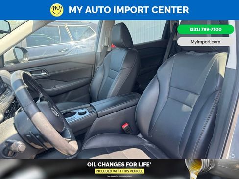 Used 2023 Nissan Rogue SL AWD/4WD image 5
