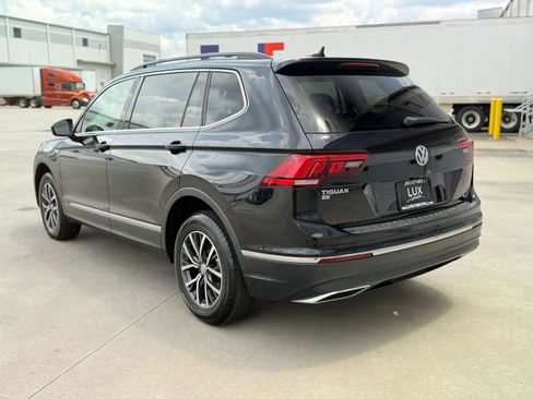 Used 2020 Volkswagen Tiguan SE FWD image 11