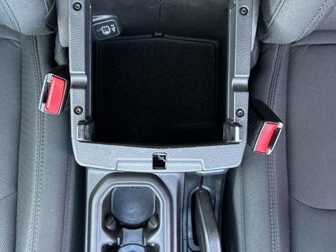 Certified 2022 Jeep Wrangler Unlimited Sport image 25