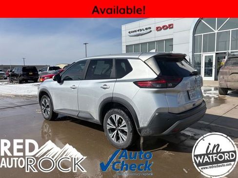 Used 2023 Nissan Rogue SV image 8