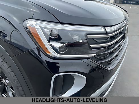 New 2026 Volkswagen Atlas Peak Edition AWD/4WD image 10