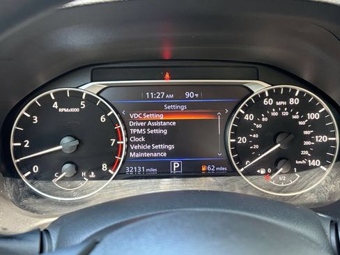Used 2025 Nissan Altima 2.5 SV FWD image 40