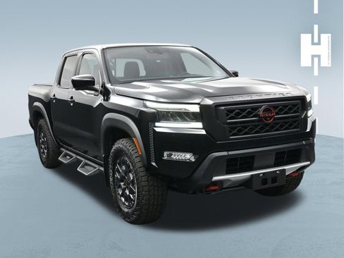 Used 2022 Nissan Frontier PRO-4X w/ Pro-4X Premium Package image 2