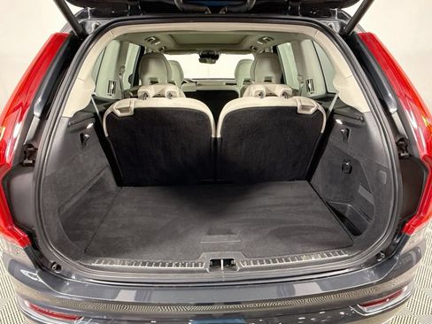 Used 2021 Volvo XC90 T6 Momentum w/ Advanced Package AWD/4WD image 28