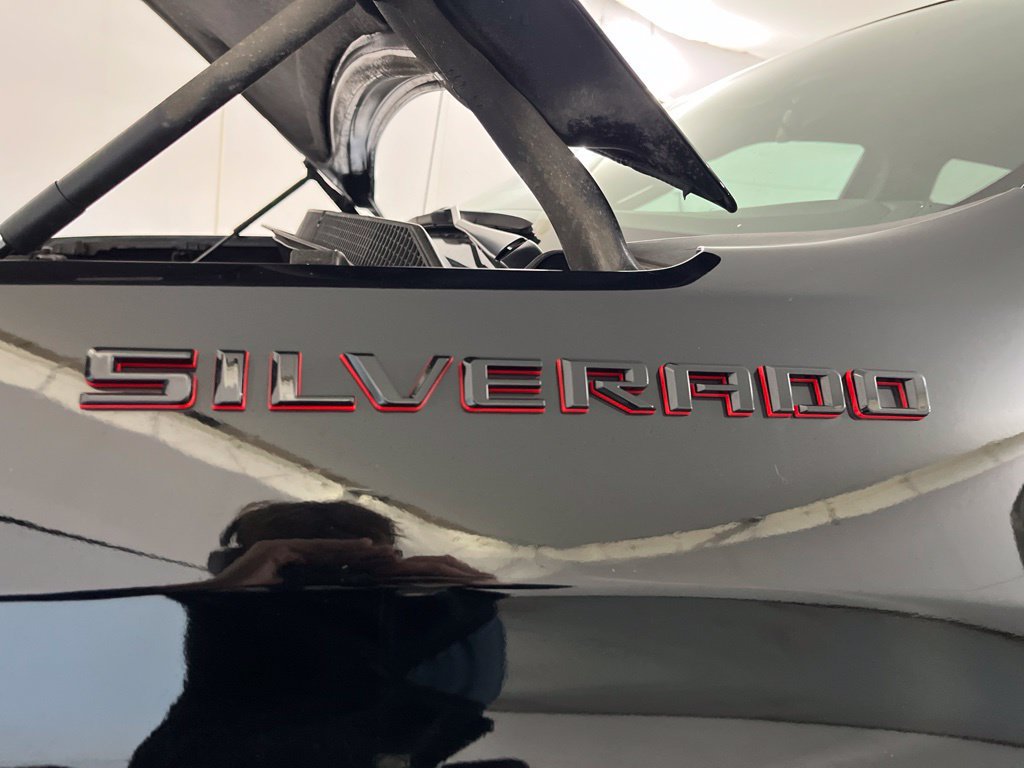 Used 2023 Chevrolet Silverado 1500 RST w/ Redline Edition AWD/4WD image 35