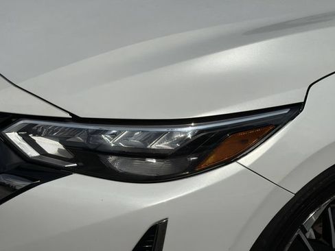 Used 2024 Nissan Sentra SR w/ SR Premium Package FWD image 9