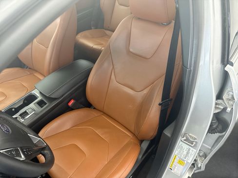 Used 2019 Ford Fusion Titanium AWD/4WD image 11