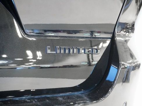 New 2025 Jeep Grand Cherokee L Limited image 8