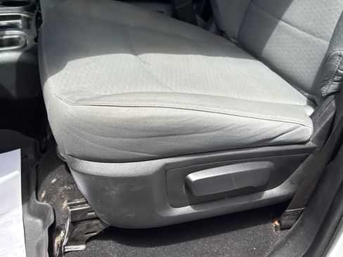 Used 2018 RAM 2500 Tradesman w/ Chrome Appearance Group AWD/4WD image 35