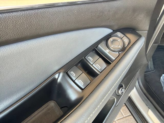 Used 2023 Buick Enclave Essence w/ Experience Buick Package FWD image 14