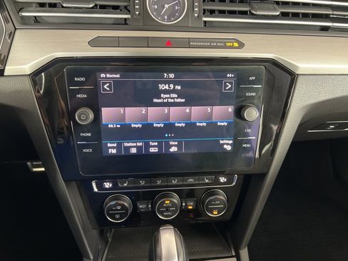 Used 2019 Volkswagen Arteon SE image 9