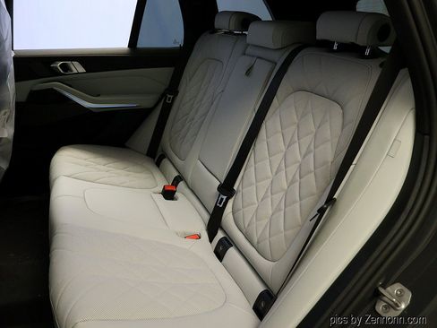 New 2026 BMW X5 xDrive50e AWD/4WD image 13