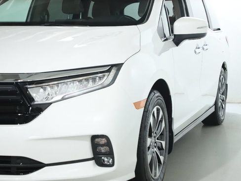 Used 2024 Honda Odyssey EX-L image 4