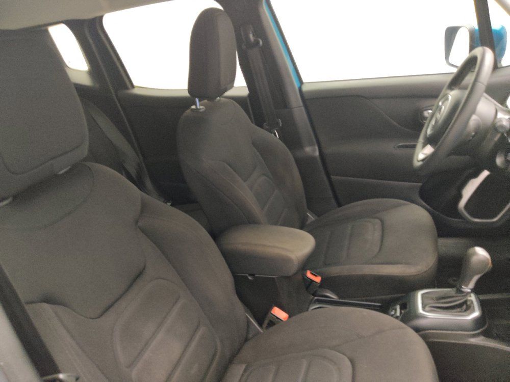 Used 2021 Jeep Renegade Latitude FWD image 21