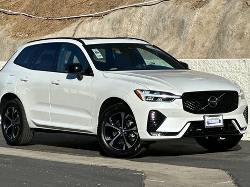 New 2026 Volvo XC60 B5 Core image 2
