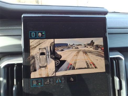 Used 2025 GMC Acadia Elevation image 20