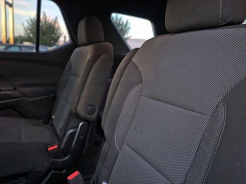 Used 2023 Chevrolet Traverse LT w/ LPO, Cargo Package image 18