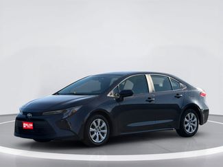 Used 2025 Toyota Corolla LE FWD video 2