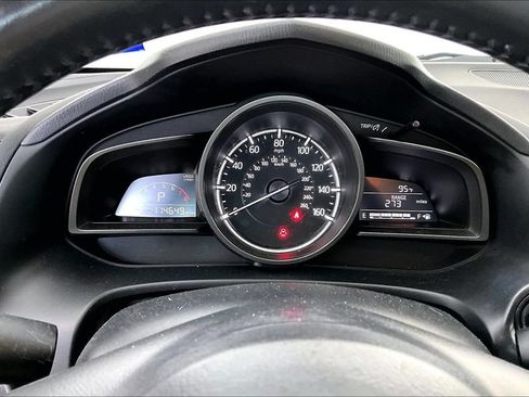 Used 2017 MAZDA MAZDA3 Touring FWD image 18