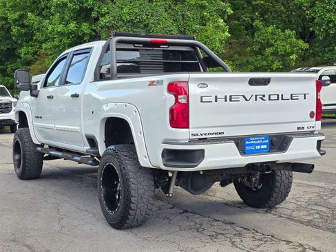 Used 2020 Chevrolet Silverado 2500 LT w/ All Star Edition AWD/4WD image 5