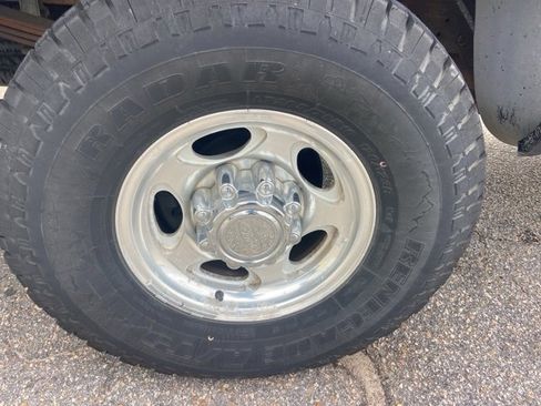 Used 2000 Ford F250 Lariat image 10