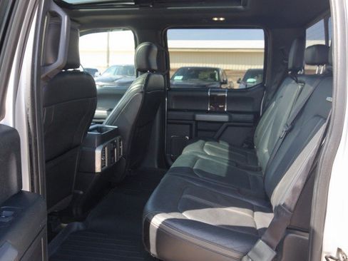 Used 2015 Ford F150 Platinum w/ Equipment Group 701A Luxury AWD/4WD image 33