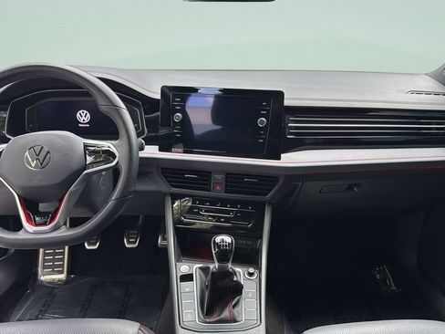 Used 2025 Volkswagen Jetta GLI Autobahn FWD image 20