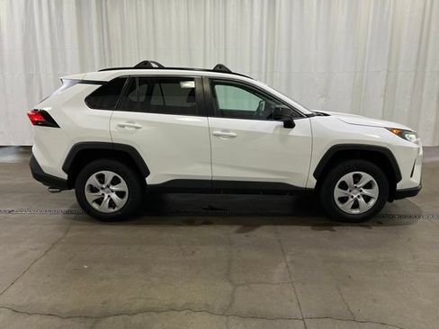 Certified 2021 Toyota RAV4 LE AWD/4WD image 2
