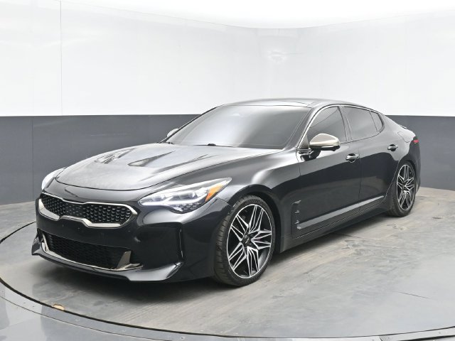 Used 2022 Kia Stinger GT2 w/ Red Interior Color Package RWD image 5