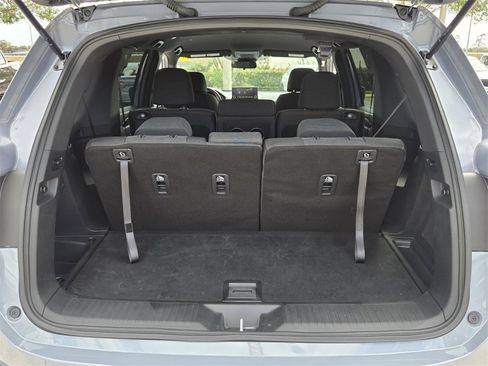 Certified 2025 Honda Pilot Sport image 16