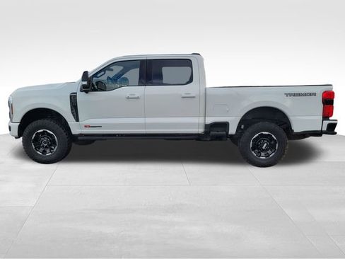 Used 2025 Ford F350 Platinum w/ Tremor Off-Road Package image 8