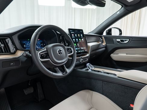New 2026 Volvo XC60 B5 Core AWD/4WD image 12