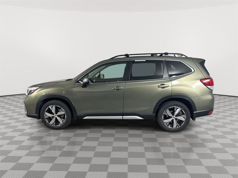 Used 2020 Subaru Forester Touring image 4