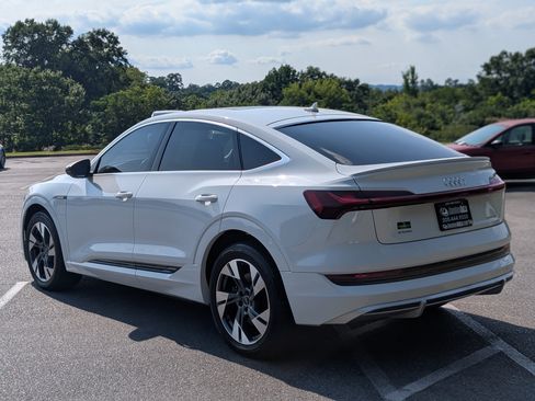 Used 2021 Audi e-tron Premium AWD/4WD image 7