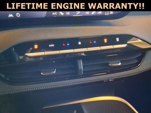 Used 2025 Buick Enclave Preferred image 14