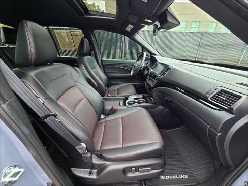Used 2023 Honda Ridgeline Black Edition image 11