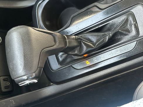 Used 2020 Chevrolet Colorado W/T w/ WT Convenience Package image 34