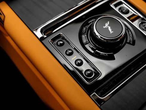 Used 2022 Rolls-Royce Cullinan AWD/4WD image 31