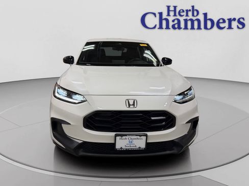 Used 2024 Honda HR-V Sport image 2