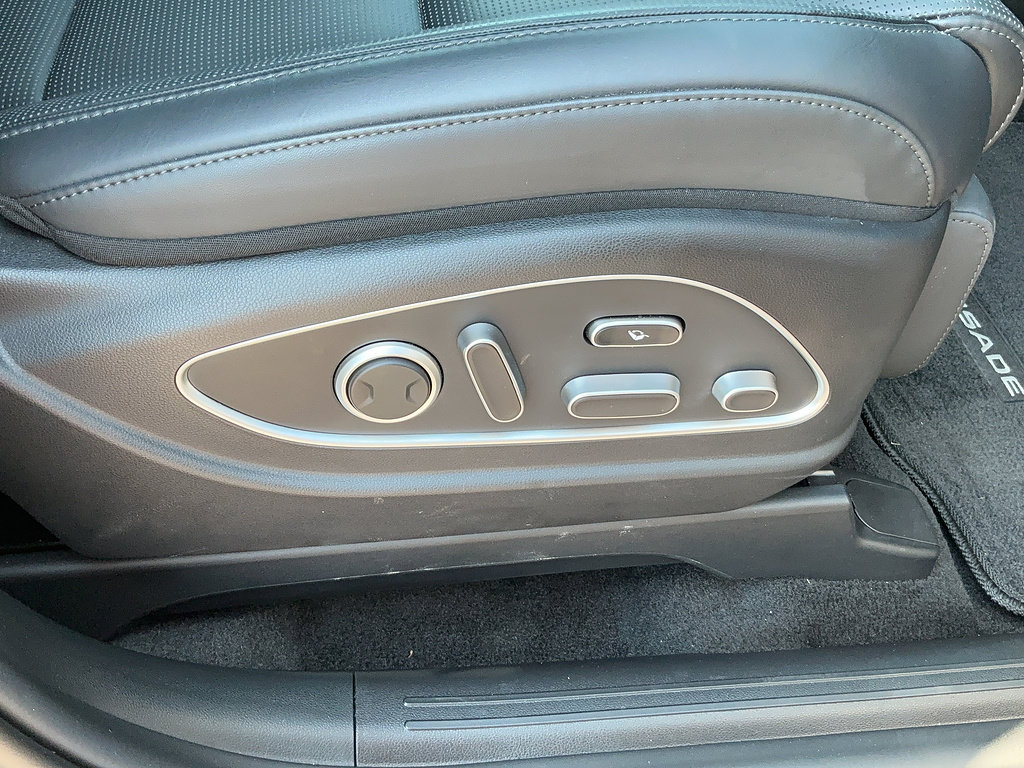 Certified 2026 Hyundai Palisade Calligraphy FWD image 45
