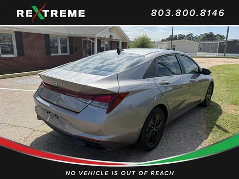 Used 2021 Hyundai Elantra SEL image 6