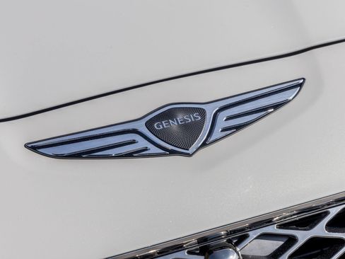 Used 2026 Genesis G70 2.5T Prestige RWD image 4
