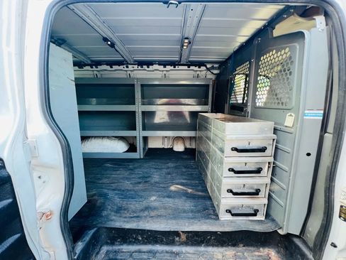 Used 2015 GMC Savana 2500 image 7