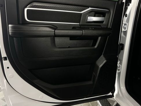 Used 2025 RAM 3500 Big Horn image 28
