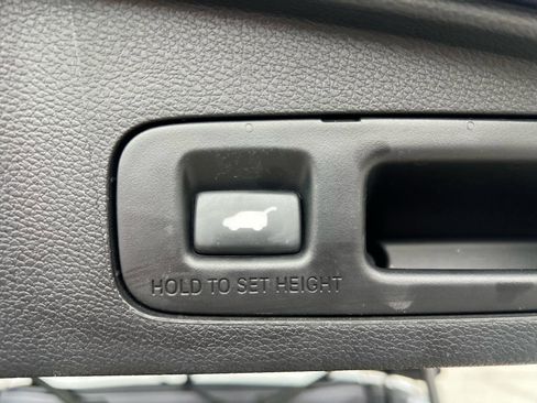 Used 2019 Honda CR-V EX-L image 17