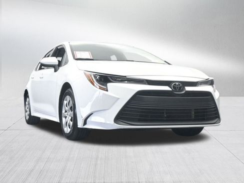 Used 2024 Toyota Corolla LE image 62