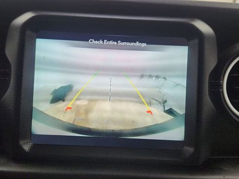 Used 2022 Jeep Wrangler Unlimited Sahara w/ LED Lighting Group image 24