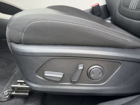 Used 2024 Hyundai Tucson SEL FWD image 17