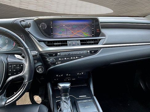 Used 2020 Lexus ES 350 w/ Premium Package FWD image 5
