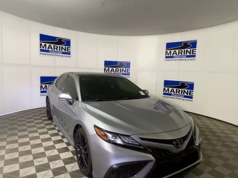 Used 2021 Toyota Camry XSE w/ Navigation Package image 3